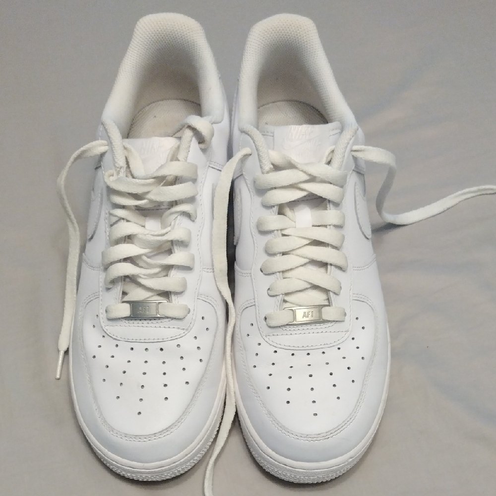 Nike Air Force One - Picture 14 of 17